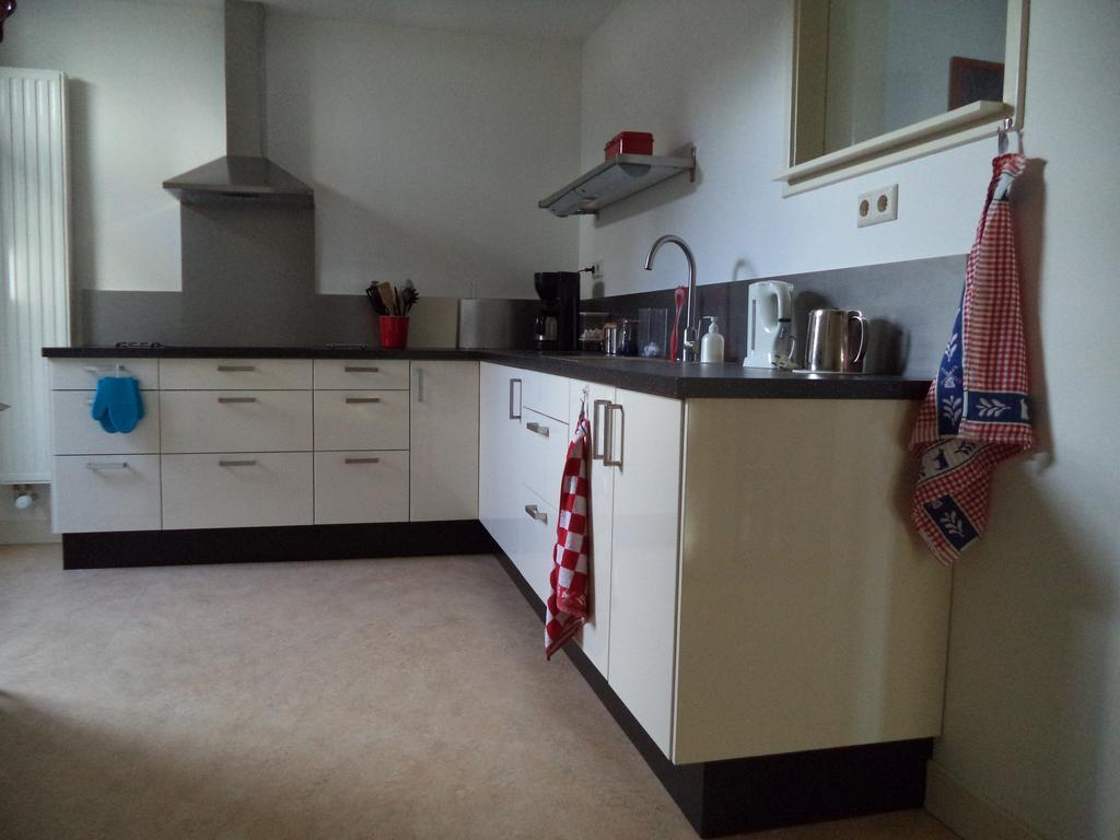 Aan Het Veer Minimaal 4 Overnachtingen Apartment Dieren Room photo